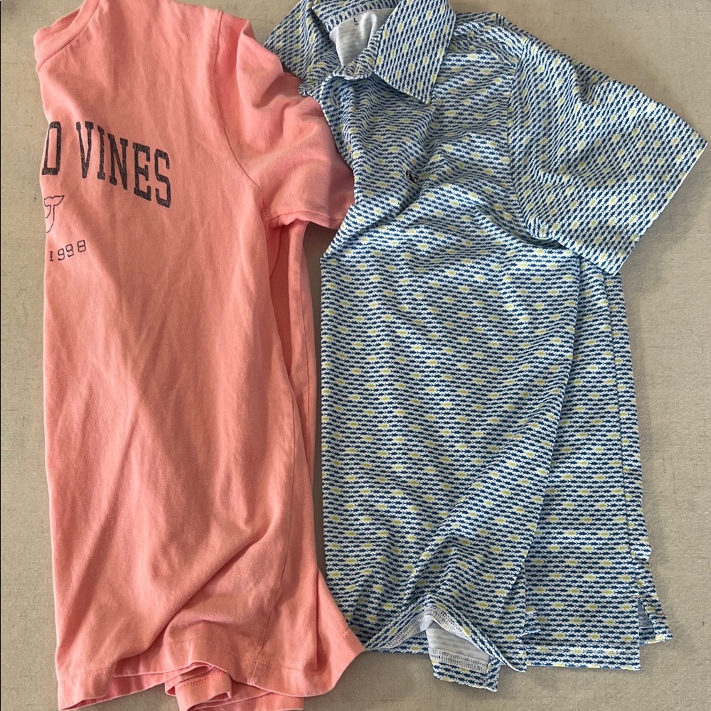 Vineyard Vines Coral Logo Tee with Blue Patterned Polo